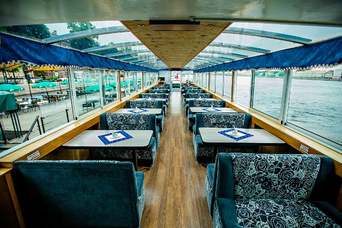 World Cup 2018 General Discussion - Page 7 Dining-room-astra-riverboat-restaurant-in-st-petersburg