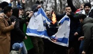 Sweden: Jews hiding their identity as violent Islamic antisemitism increases