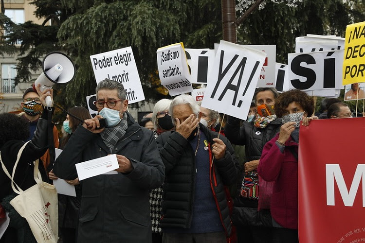 Desmontando el informe sobre la eutanasia del Comité de Bioética