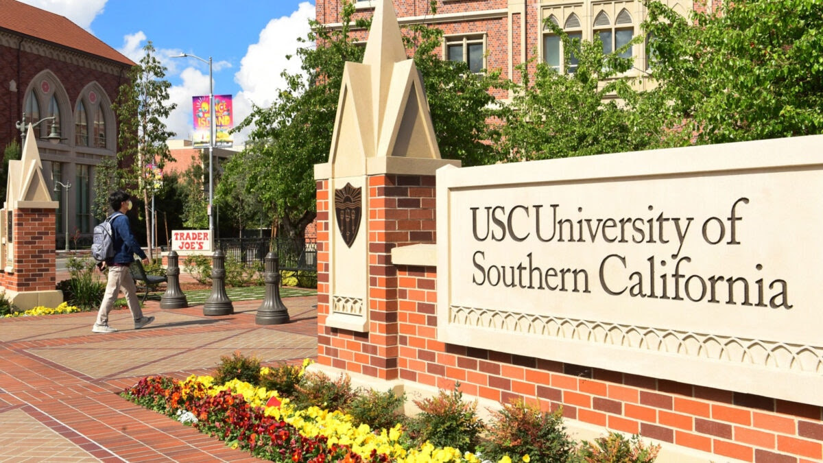 USC Professor Refuses To Remove Pro-Police Flag Despite Student Protest
