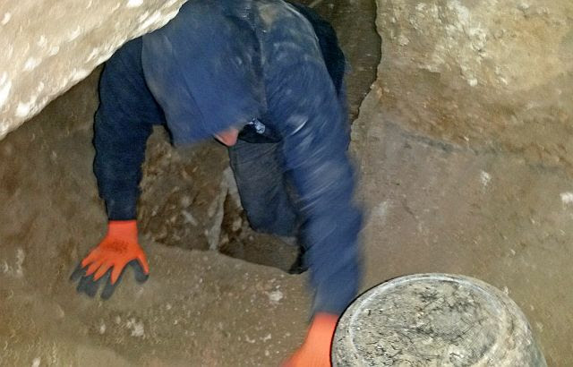 Tomb raiders caught at Horvat Maskana excavation site.
