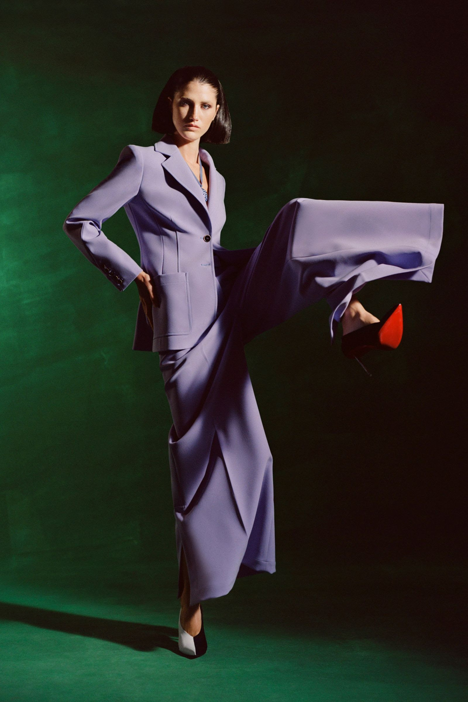 christopher john rogers coleccion crucero 2022 traje lila