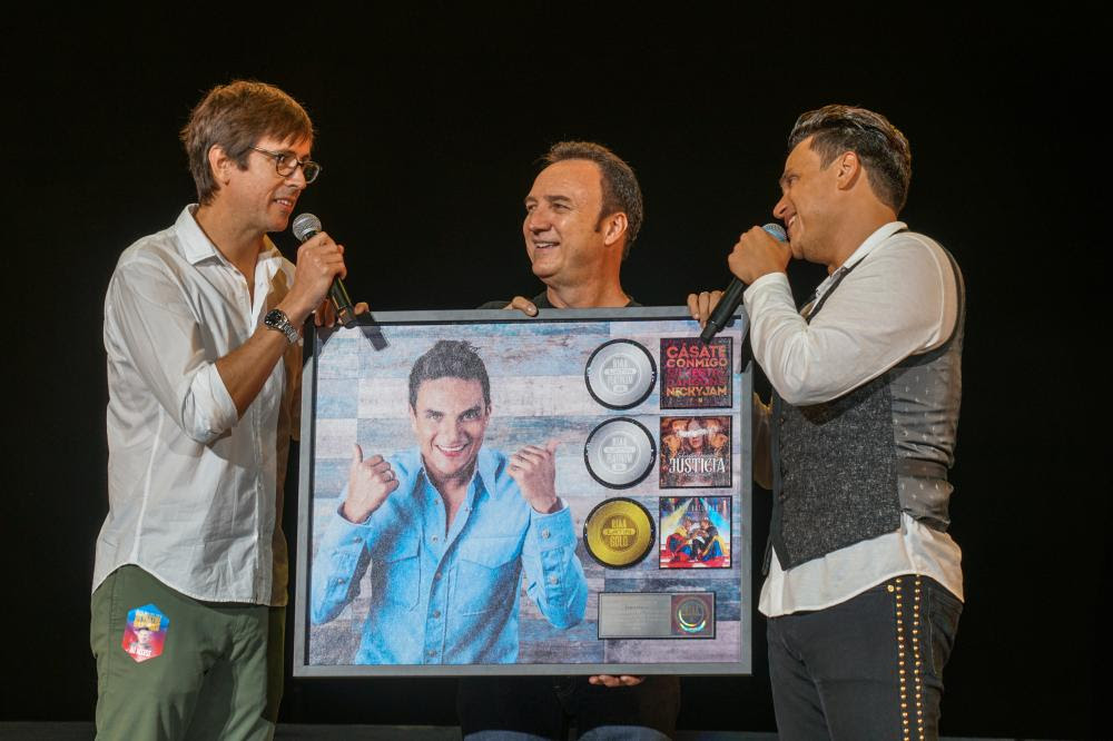 Con lleno total Silvestre Dangond celebró la independencia de Colombia | Al Dia Media