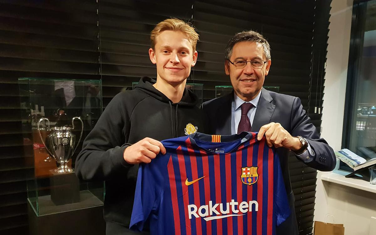 Barcelona confirm signing of PSV midfielder Frenkie de Jong with deal to go through in summer