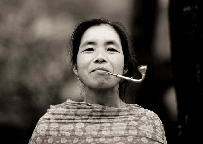 http://chicquero.files.wordpress.com/2012/03/international-womens-day-chicquero-laos.jpg?w=800