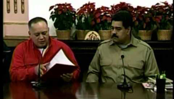 Entregan a presidente Maduro Ley Habilitante Antiimperialista A
