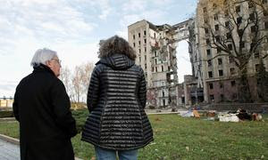 В ходе визита в Украину Заместитель Генерального секретаря ООН Мартин Гриффитс отметил силу духа украинцев. В некоторых городах уже началось восстановление.