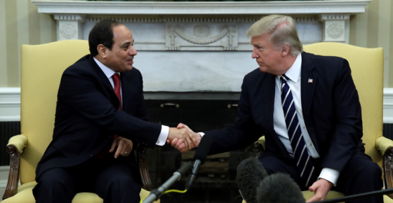 Egypt-SisiTrump-shakinghands