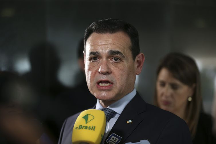 José Cruz/Agência Brasil Integrante da Missão de Observação Eleitoral da Organização dos Estados Americanos (OEA), o ex-chanceler do Paraguai, Rubén Ramírez Lezcano, fala à imprensa, após encontro com o presidente Jair Bolsonaro, no Palácio do Planalto