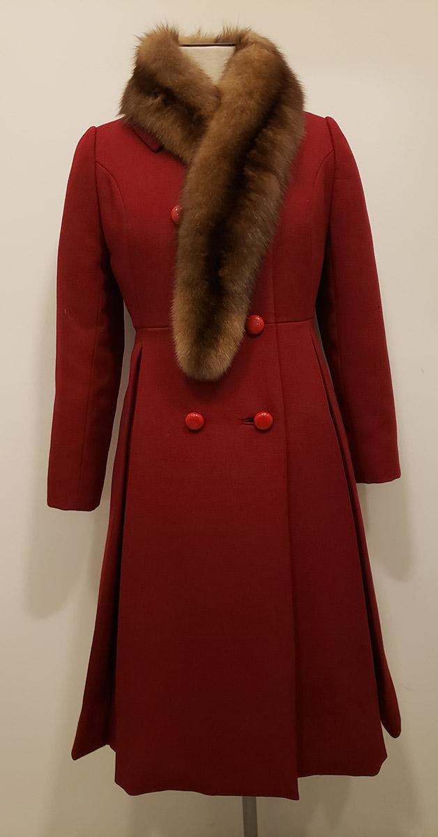 2003.19.274.1-.2red coat.jpg