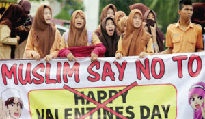 Indonesia: Multiple arrests of couples on Valentine’s Day, “These social illnesses must be prevented”