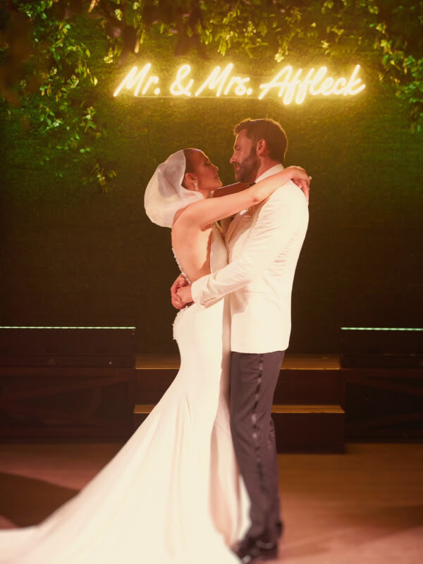 Jennifer and Ben dancing