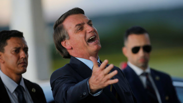 Bolsonaro mudou tom sobre pandemia após conversa com Villas Bôas