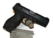 Taurus-PT24-p1030114.jpg