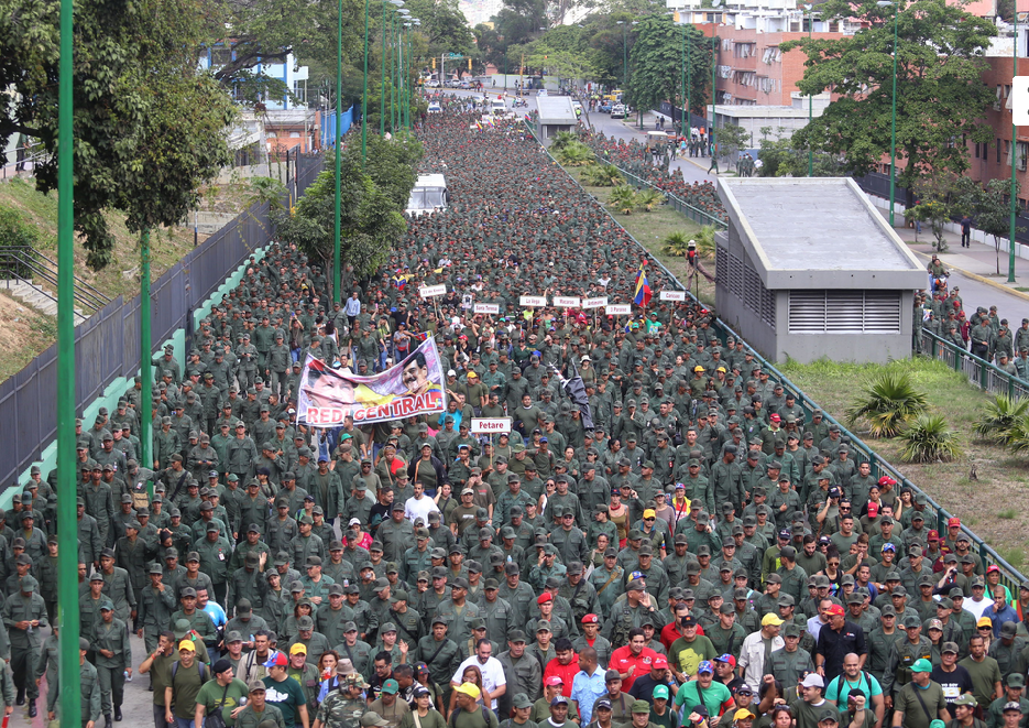 Marcha Civico-militar en Caracas