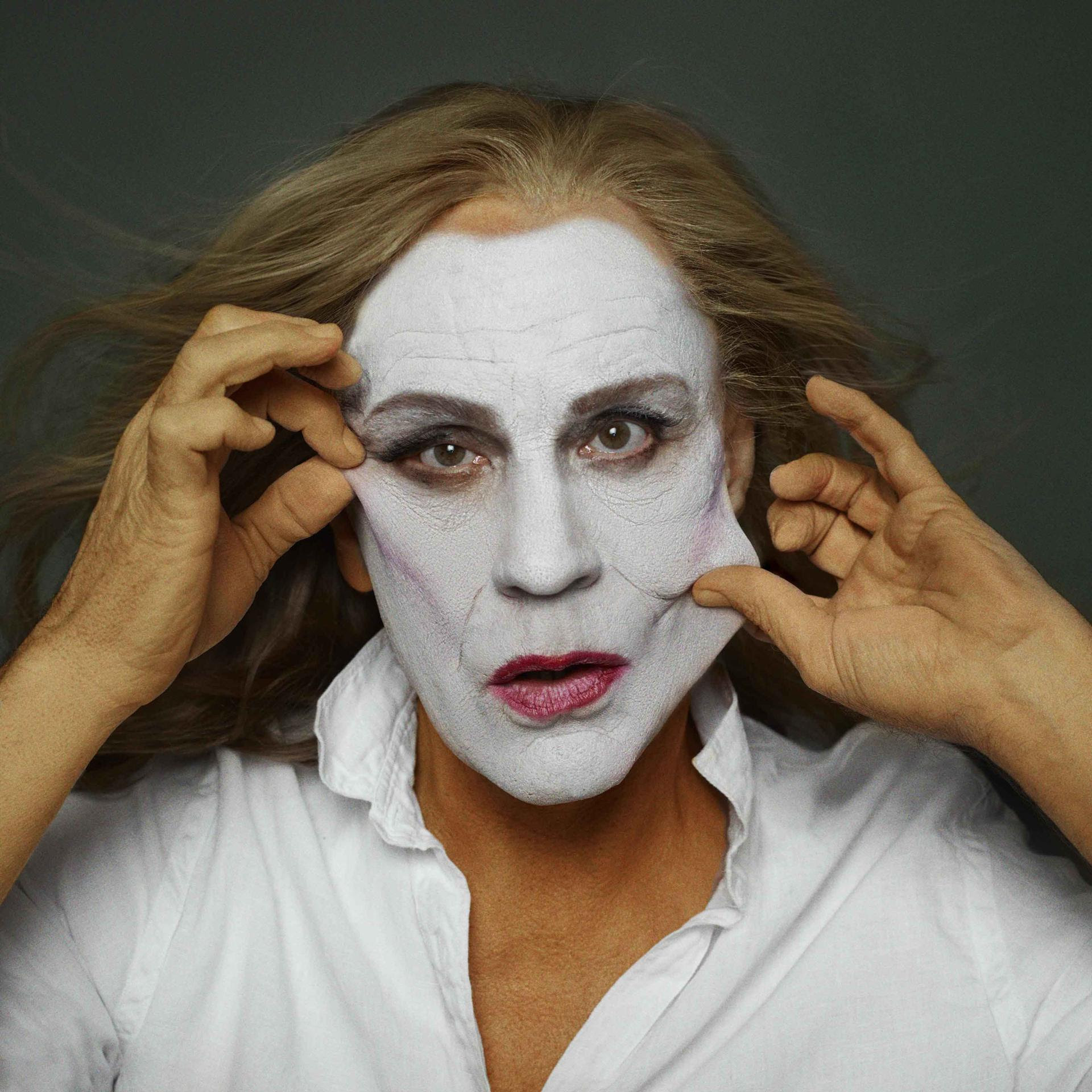 Annie Leibovitz / Meryl Streep, NYC (1981), 2014 © Sandro Miller / Courtesy Gallery FIFTHY ONE, Antwerp Annie Leibovitz / Meryl Streep, NYC (1981), 2014 © Sandro Miller / Courtesy Gallery FIFTHY ONE, Antwerp