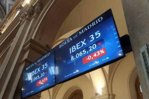 MADRID.- La bolsa española ha perdido el 0,43 % este lunes y el nivel...
