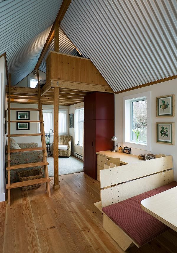 A floating cottage with beautiful, efficient use of space.: A floating cottage with beautiful, efficient use of space.