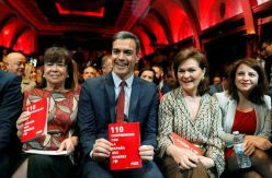 El PSOE lleva los anuncios del Gobierno a su programa electoral y opta por no arriesgar hasta el 28A