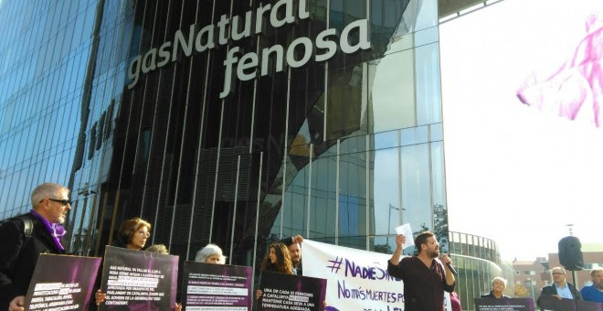 Protestas ante la sede de Gas Natural en Barcelona / LAURA SAFONT