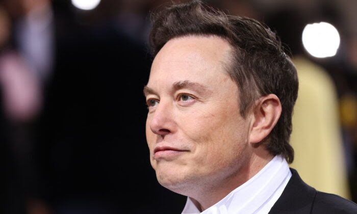 Elon Musk Delivers Scathing Message About Biden