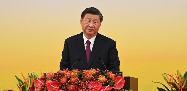 Xi Jinping em discurso no 25º aniversário de devolução britânica de Hong Kong