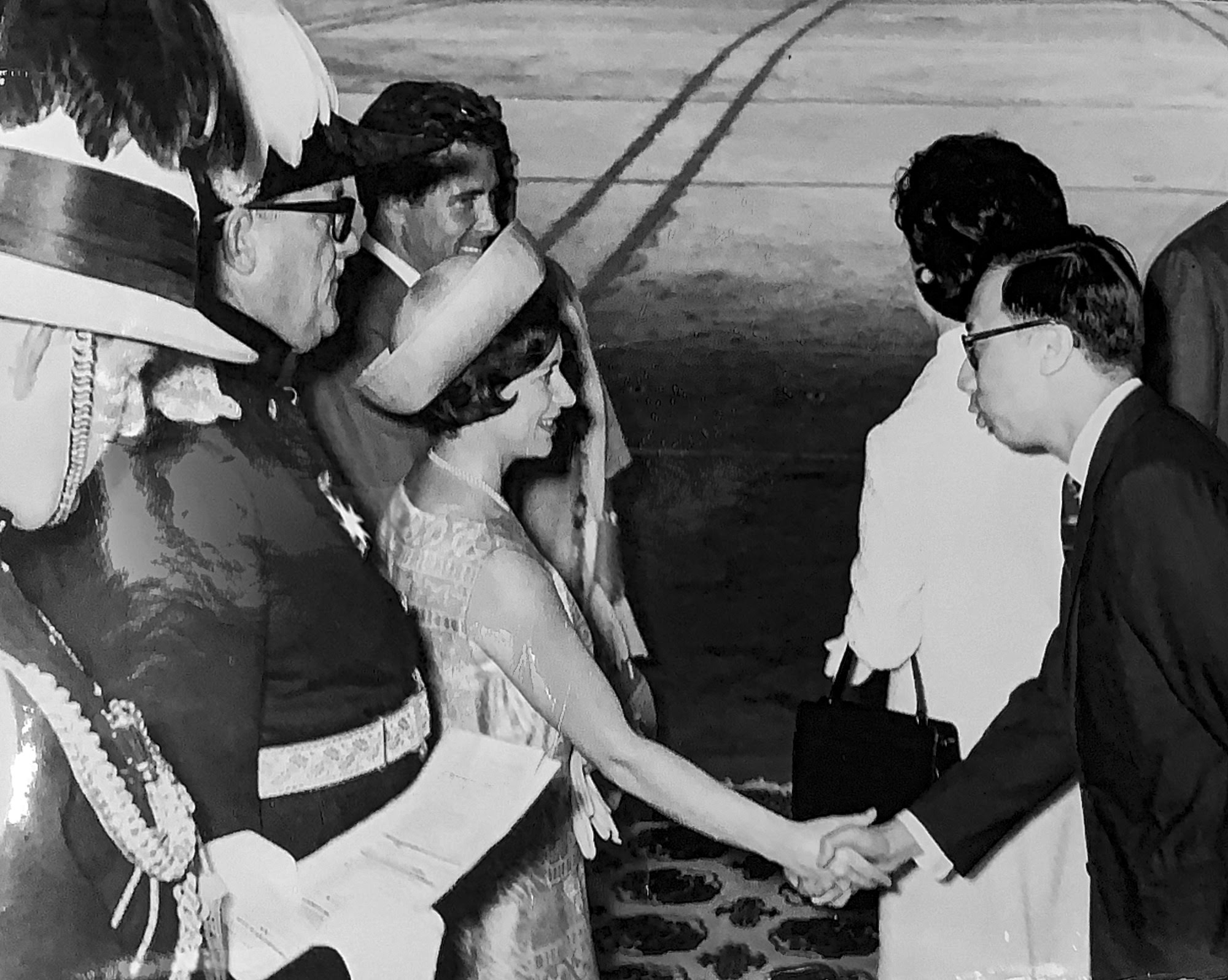 Hilton Cheong-Leen greets Princess Margaret during her visit to Hong Kong in 1975. Photo: Handout