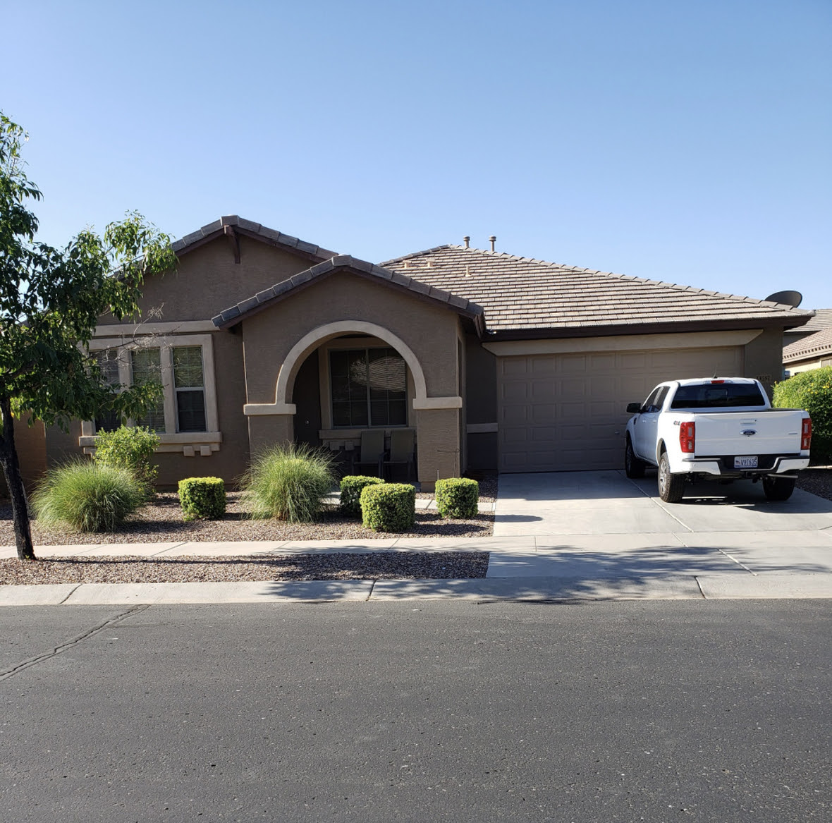 14557 W Jenan Dr, Surprise, AZ 85379 wholesale property listing home for sale