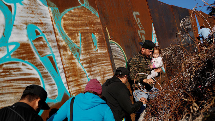 "Con el muro, ni lo intentarían": Trump acusa a los demócratas de las muertes de niños migrantes