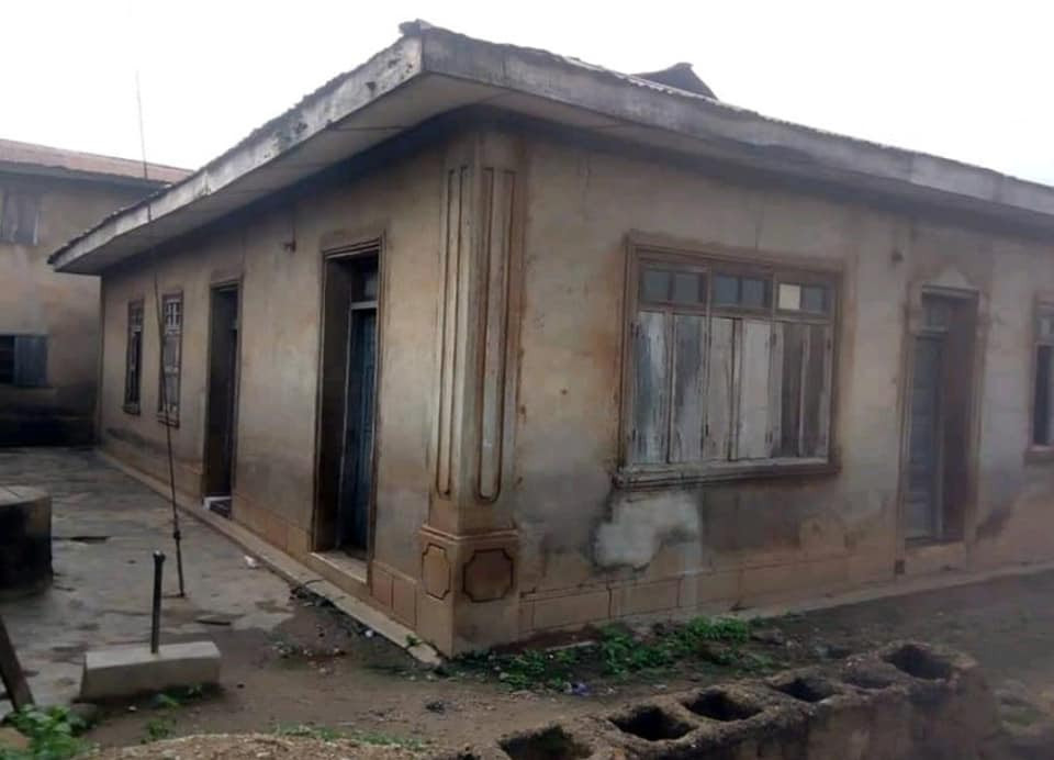 Pastor renovates 60-year-old dilapidated mosque where he used to play with his Muslim friends 