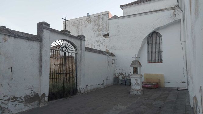 Albaida cierra un acuerdo para recuperar parte del viejo cementerio, inmatriculado por la Iglesia
