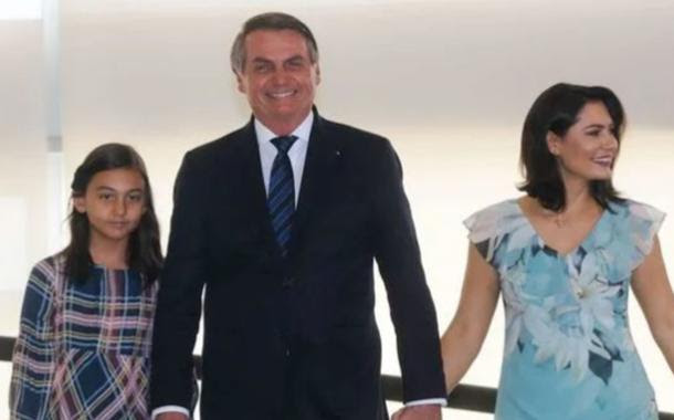Brasileiros percebem que Bolsonaro atrapalha a vacinação infantil, aponta Datafolha