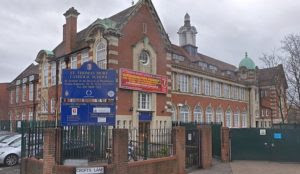 UK: Muslim teacher at London Catholic school found to be unable to read or write