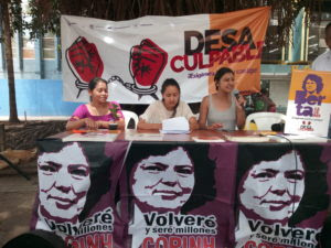 Berta y Laura Zúniga Cáceres, hijas de Berta Cáceres, en el lanzamiento de la campaña para romper cerco mediático y demandar justicia.