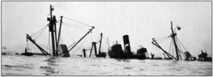 El Estero sunk in NY Harbor 1943.tiff