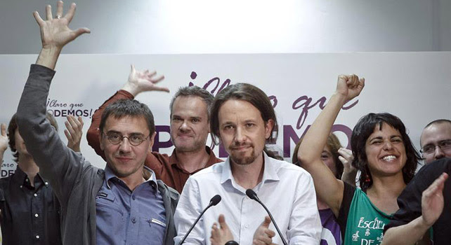 Pablo Iglesias, Juan Carlos Monedero o Teresa Rodríguez, entre otros, saludan a simpatizantes tras conocer el resultado