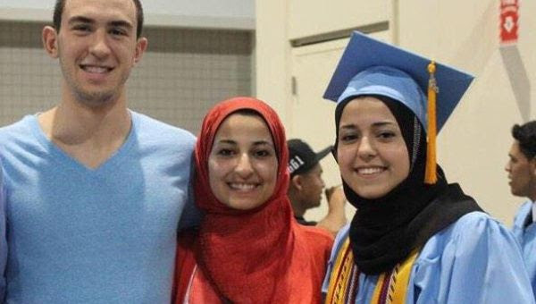 Los tres jóvenes asesinados por un anti religioso estadounidense