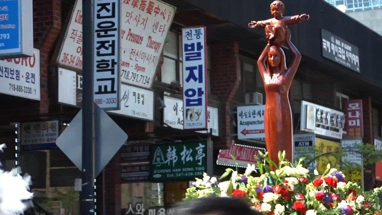 Our Lady of Sheshan carried in procession in China