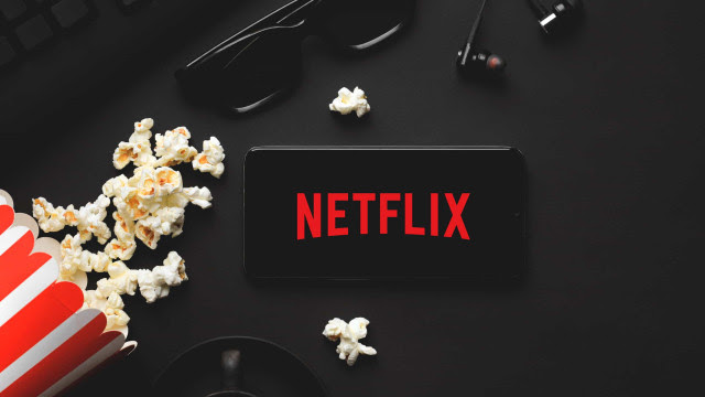 Netflix despenca quase 40% na Bolsa dos EUA após perda de assinantes