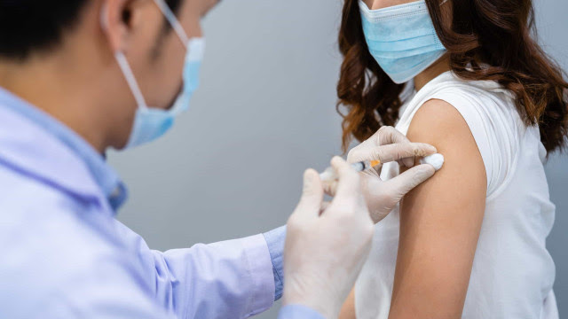 Covid-19: Não tomar segunda dose da vacina pode prolongar a pandemia