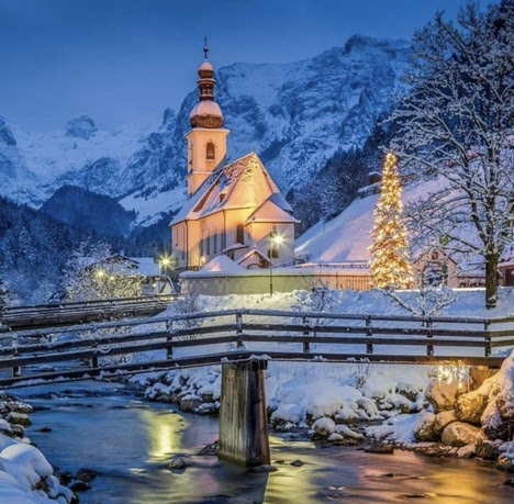 Christmas-Church-in-Snow