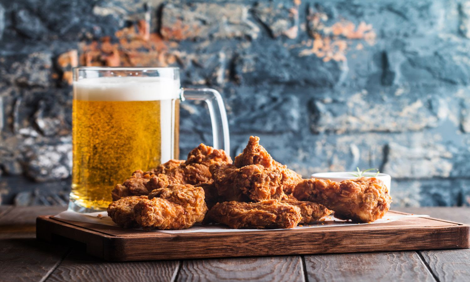 £ 20 for bottomless beer and wings at Yum Sa - Putney.