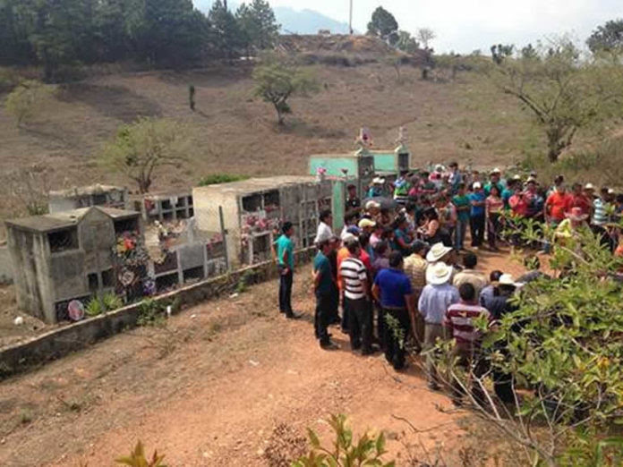 Muertos del cementerio de Azacualpa, Copán.
