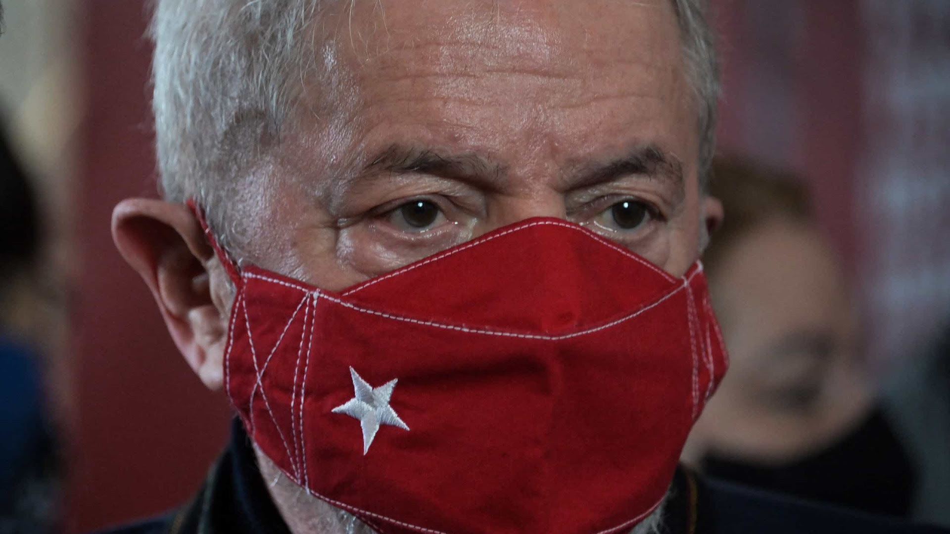 Lula dá início a agenda internacional para mostrar que 'outro Brasil é possível'
