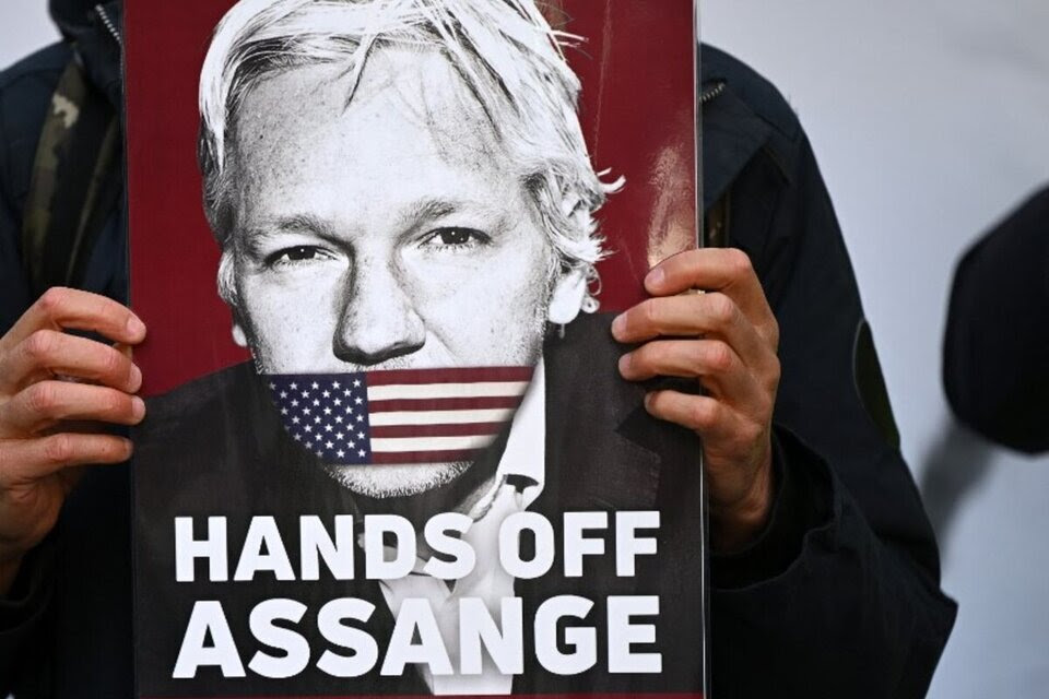 assange