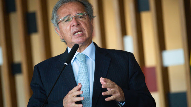 Novo auxílio emergencial só viria com calamidade pública, diz Guedes