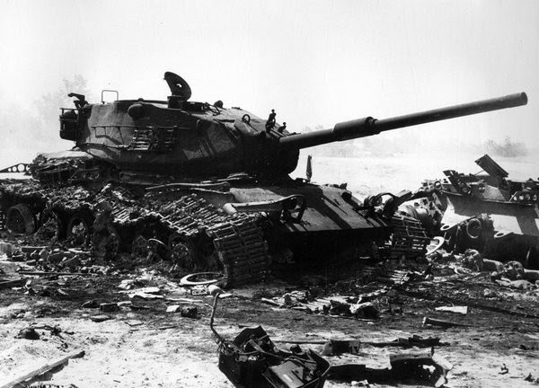 Wreckage of Israeli M60 tank (Wikimedia Commons).