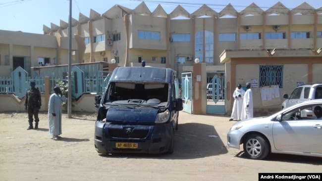 Les locaux du palais de justice de N'Djamena, Tchad, le 7 décembre 2016. (VOA/André Kodmadjingar)