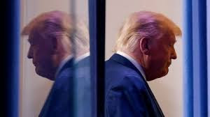 El pueblo estadounidense depone a Trump