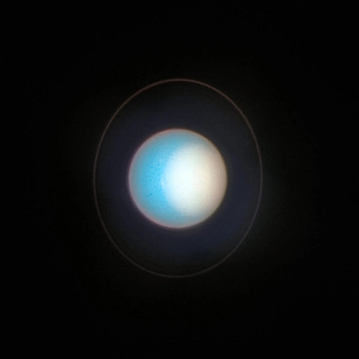 Uranus hubble 2022